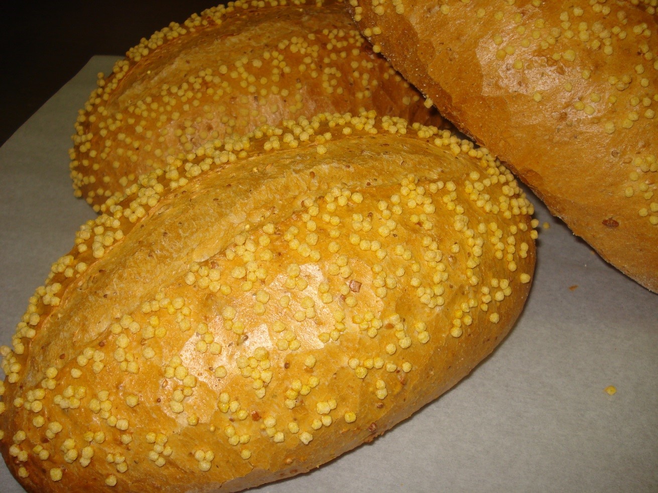 Image for Brood, 600 g, met TOSCANA en Pesto of Tomato Snack