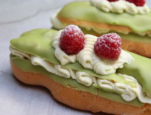 Image for Eclair Frambozen- Pistachen met KOMPLET BRANDMIX+EI